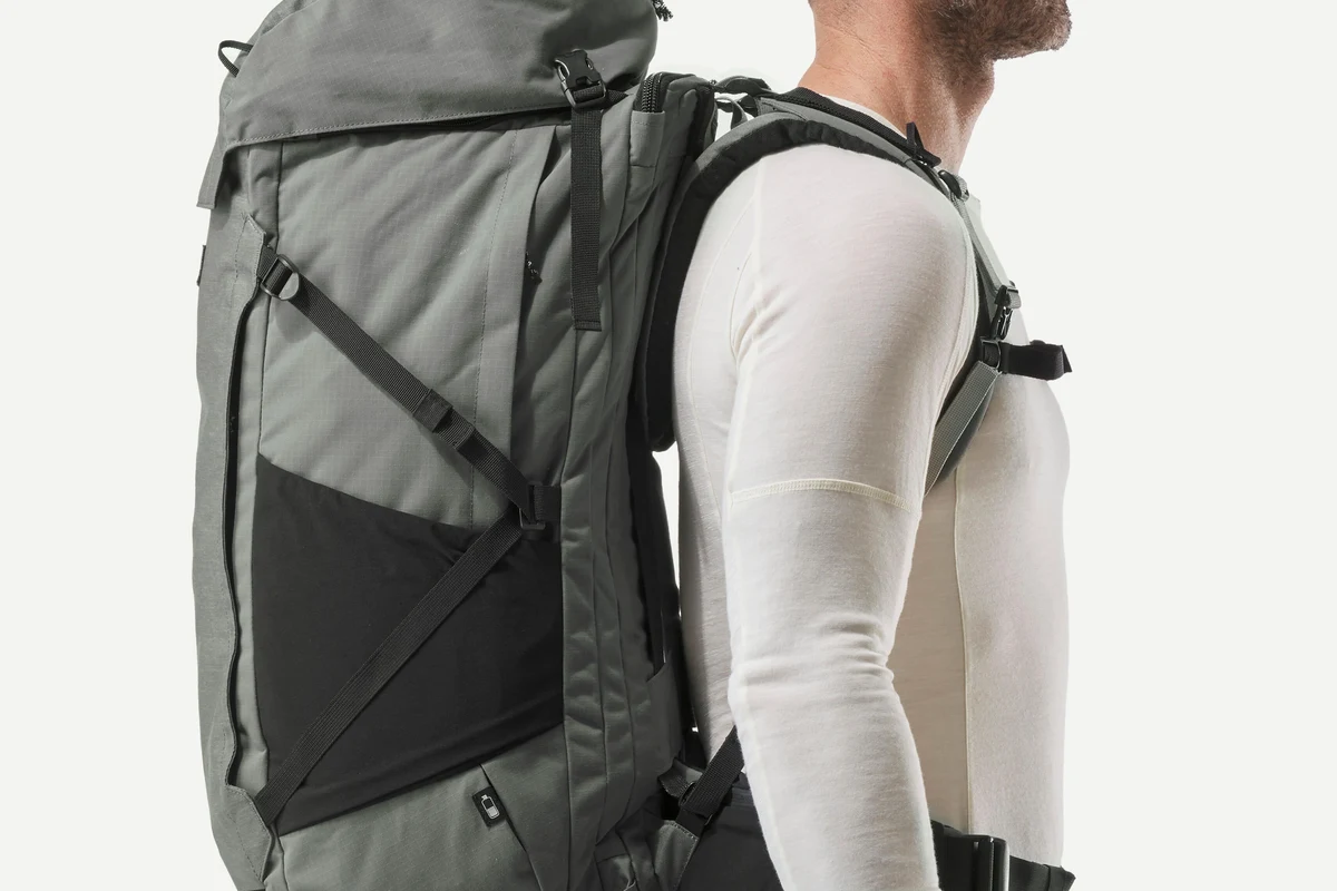 Men's travel backpack carry on suitable for airline travel
