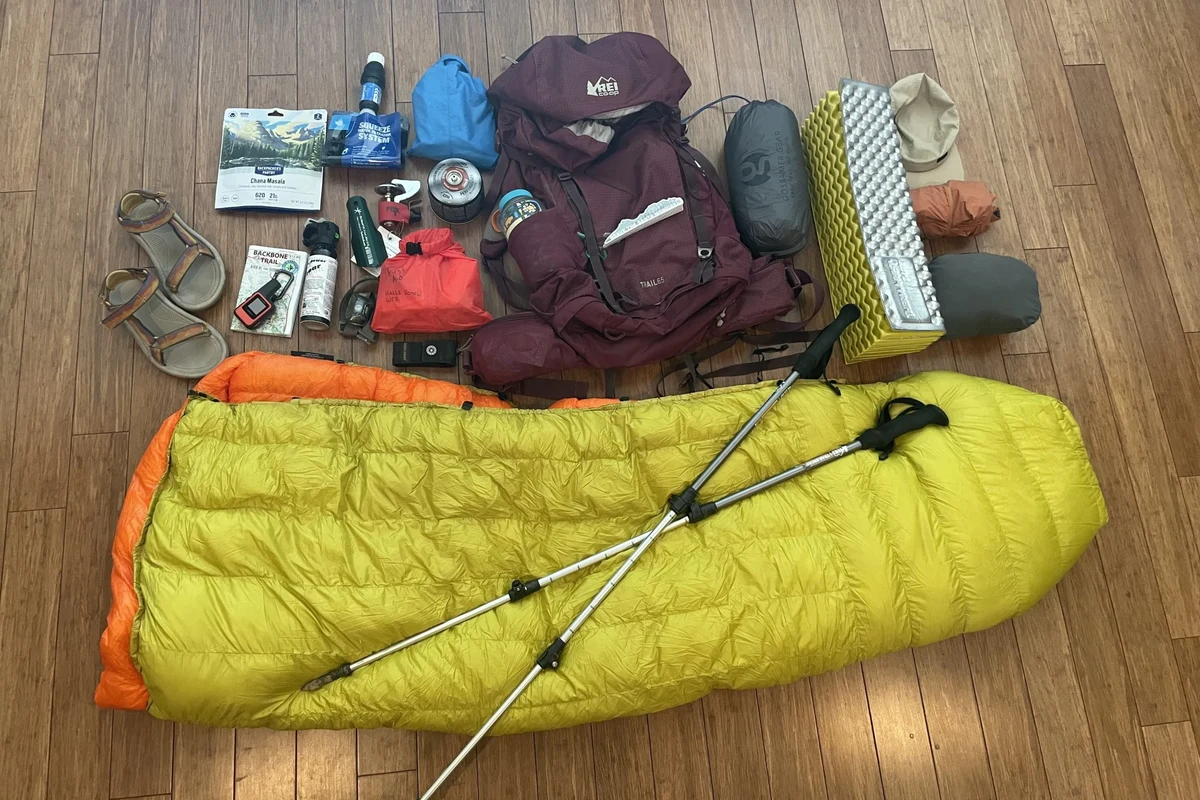 Men's water resistant hiking pants for outdoor adventures